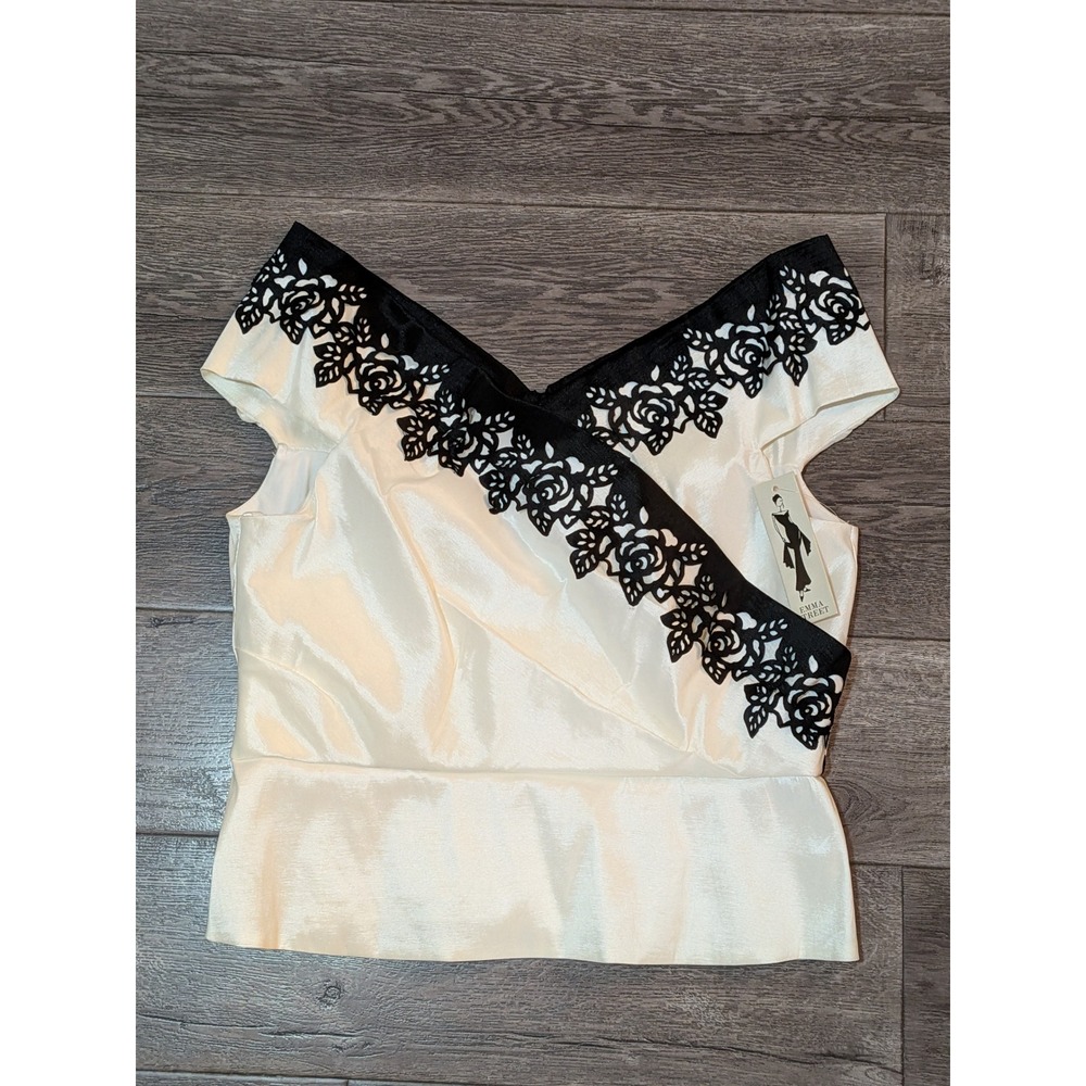 Emma Street White Black Laser Cut Lace Taffeta Peplum Blouse Top 16 NWT